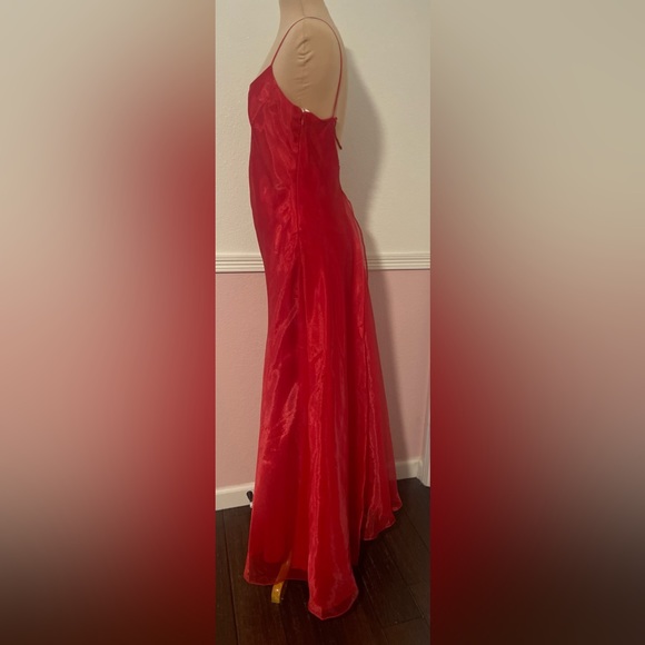 Vintage Gown - Picture 4 of 16